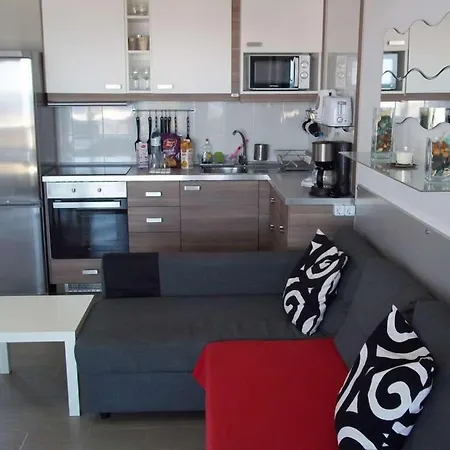 Puerto Del Carmen Sleeps 4 Wifi T691539 Apartamento
