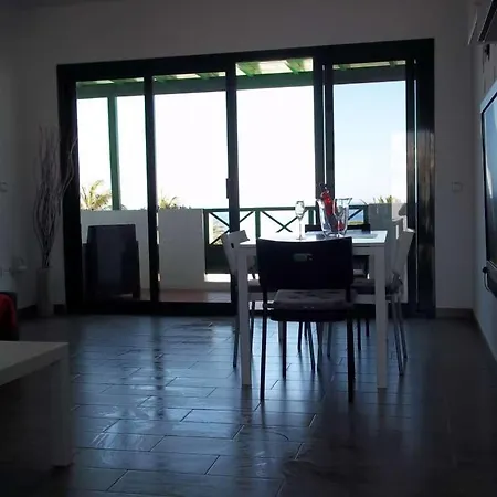 Lejlighed Puerto Del Carmen Sleeps 4 Wifi T691539 *
