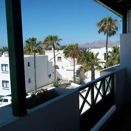Puerto Del Carmen Sleeps 4 Wifi T691539 Apartamento *